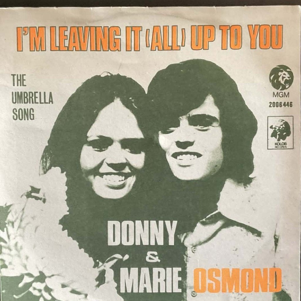 Donny & Marie Osmond "I'm leaving it up to you", CD & DVD, Vinyles Singles, Enlèvement ou Envoi, Single, Comme neuf, Housse de protection extérieure