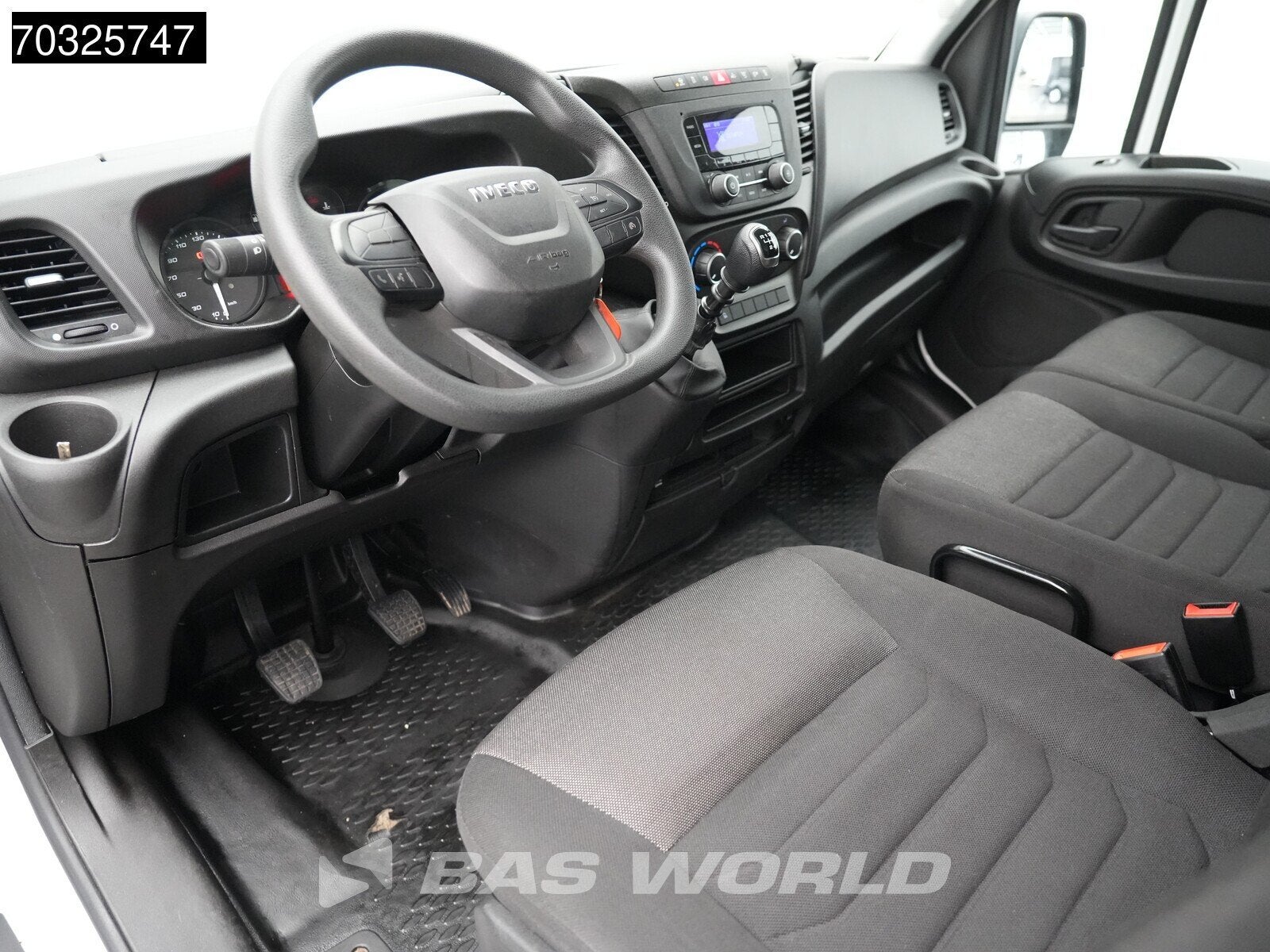 Iveco Daily 35C16 3.0L Laadklep Dubbellucht Bakwagen 160PK M, Autos, Camionnettes & Utilitaires, Achat, Euro 6, Entreprise, Boîte manuelle