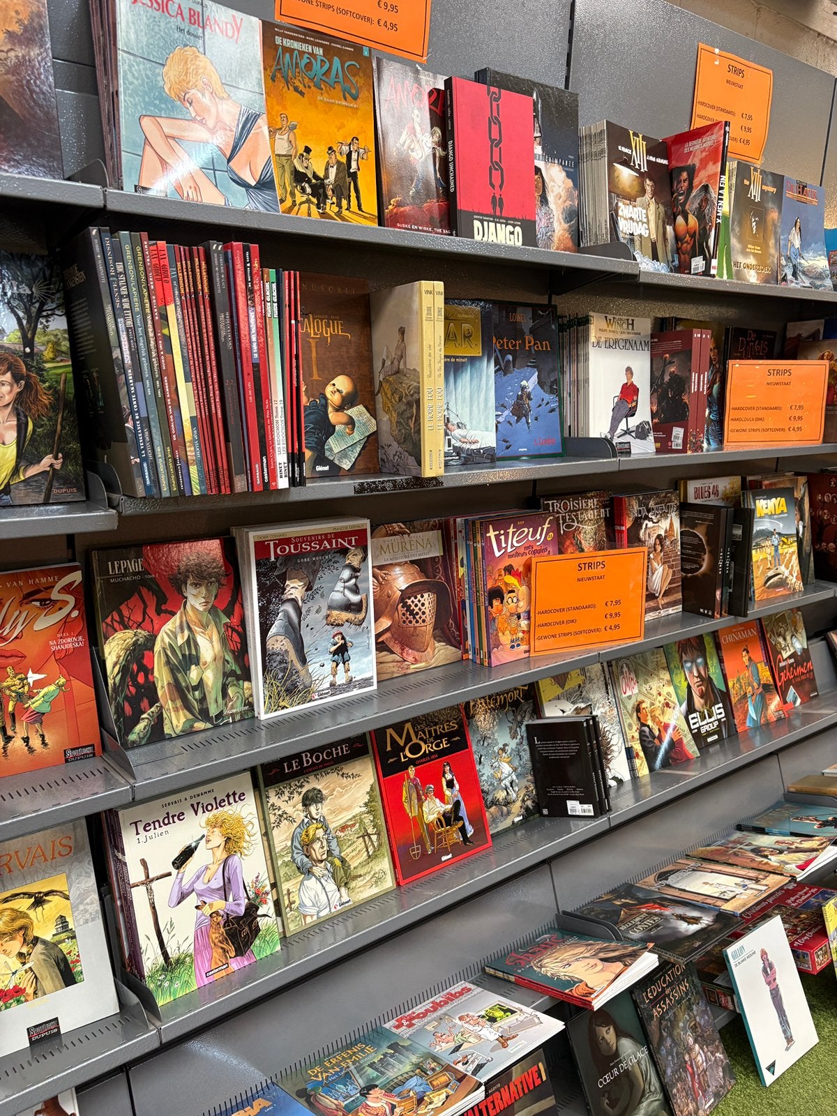 Grote collectie strips, Ophalen, Zo goed als nieuw