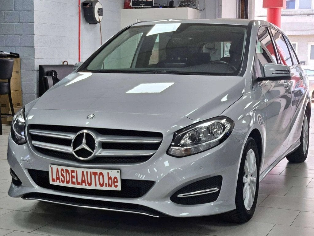Mercedes-Benz B-CLASS 180 1.6i Attache Led Sensors Clim SIEG, Autos, Argent ou Gris, Achat, Entreprise, Boîte manuelle