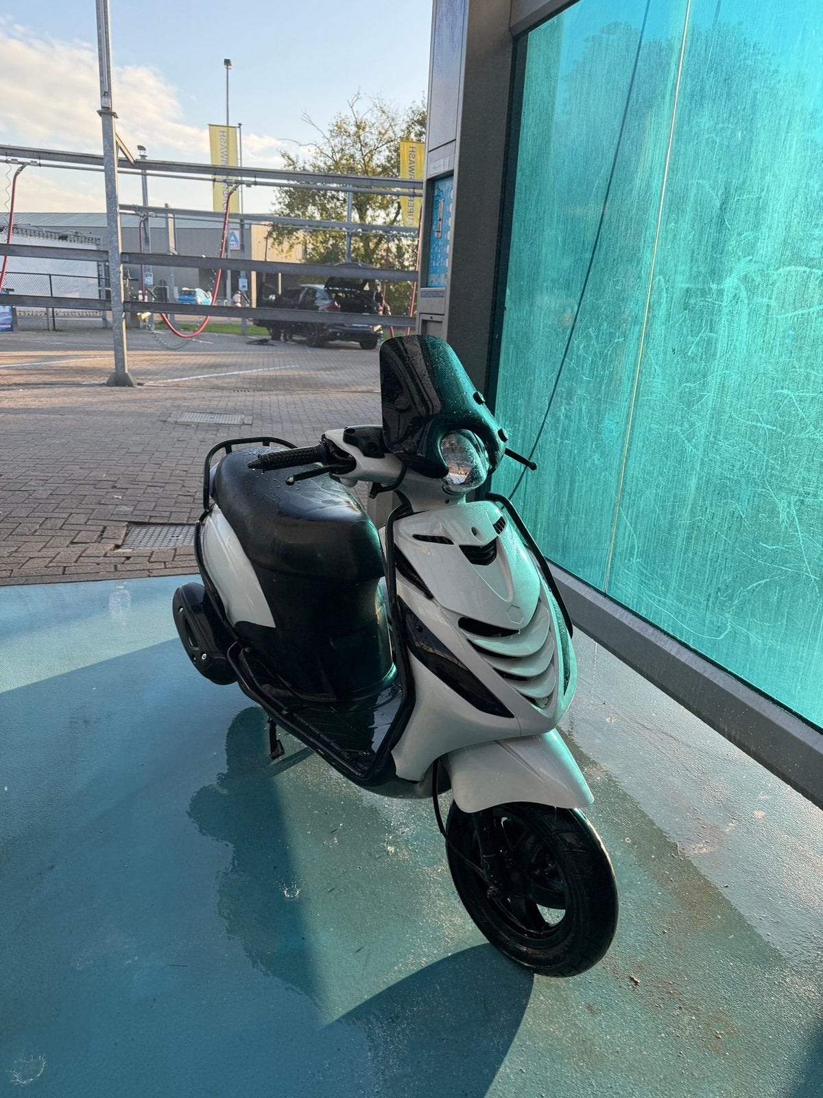 Zip piaggo 4 takt a klasse, Fietsen en Brommers, Ophalen, Zip, Klasse A (25 km/u), Zo goed als nieuw