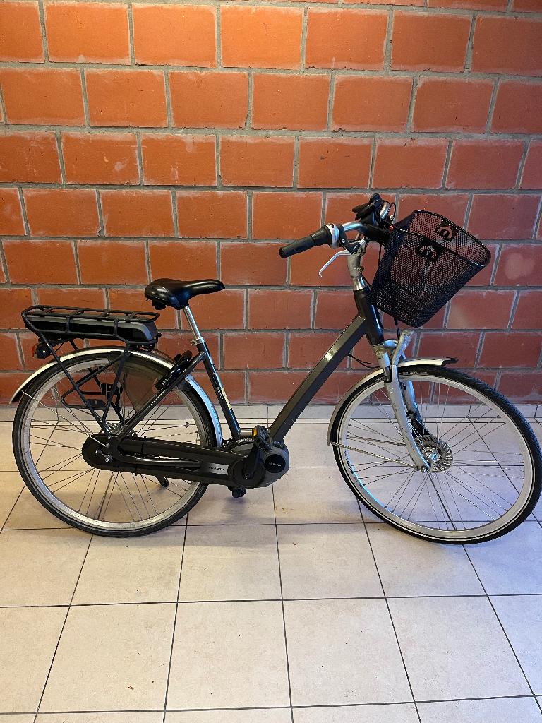 Elektrische damesfiets, Fietsen en Brommers, Ophalen, Gebruikt, Sparta