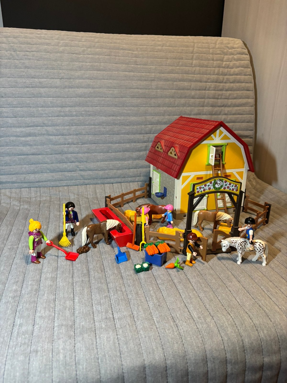 Playmobil ecurie poney cheval cavalière, Enlèvement, Comme neuf
