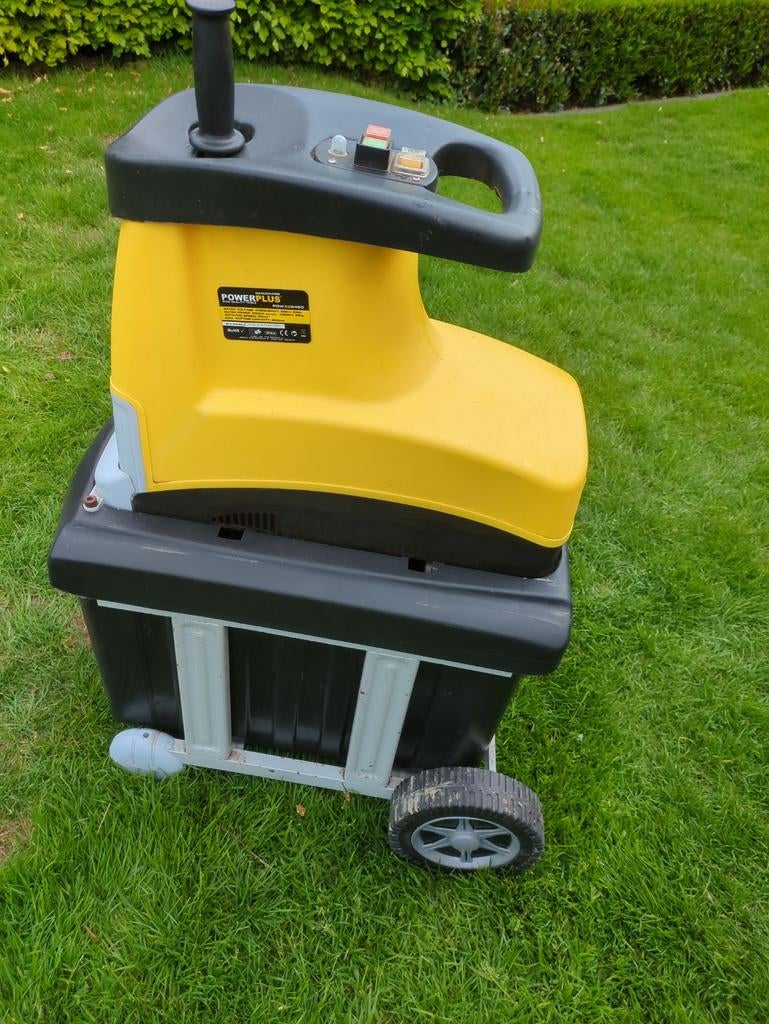 Hakselaar
Powerplus powxg6460, Ophalen