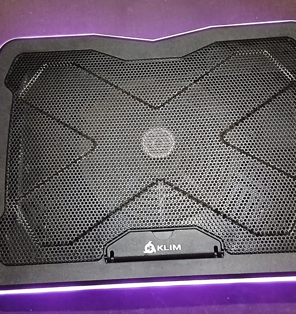 KLIM Ultimate RGB Laptopkoeler – Tot 17 inch – Als nieuw!, Ophalen of Verzenden, Zo goed als nieuw