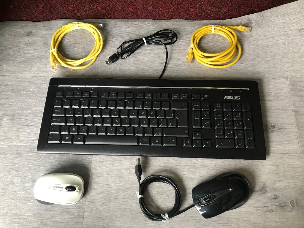 Accessoires PC (4 pièces)., Informatique & Logiciels, Envoi, Utilisé