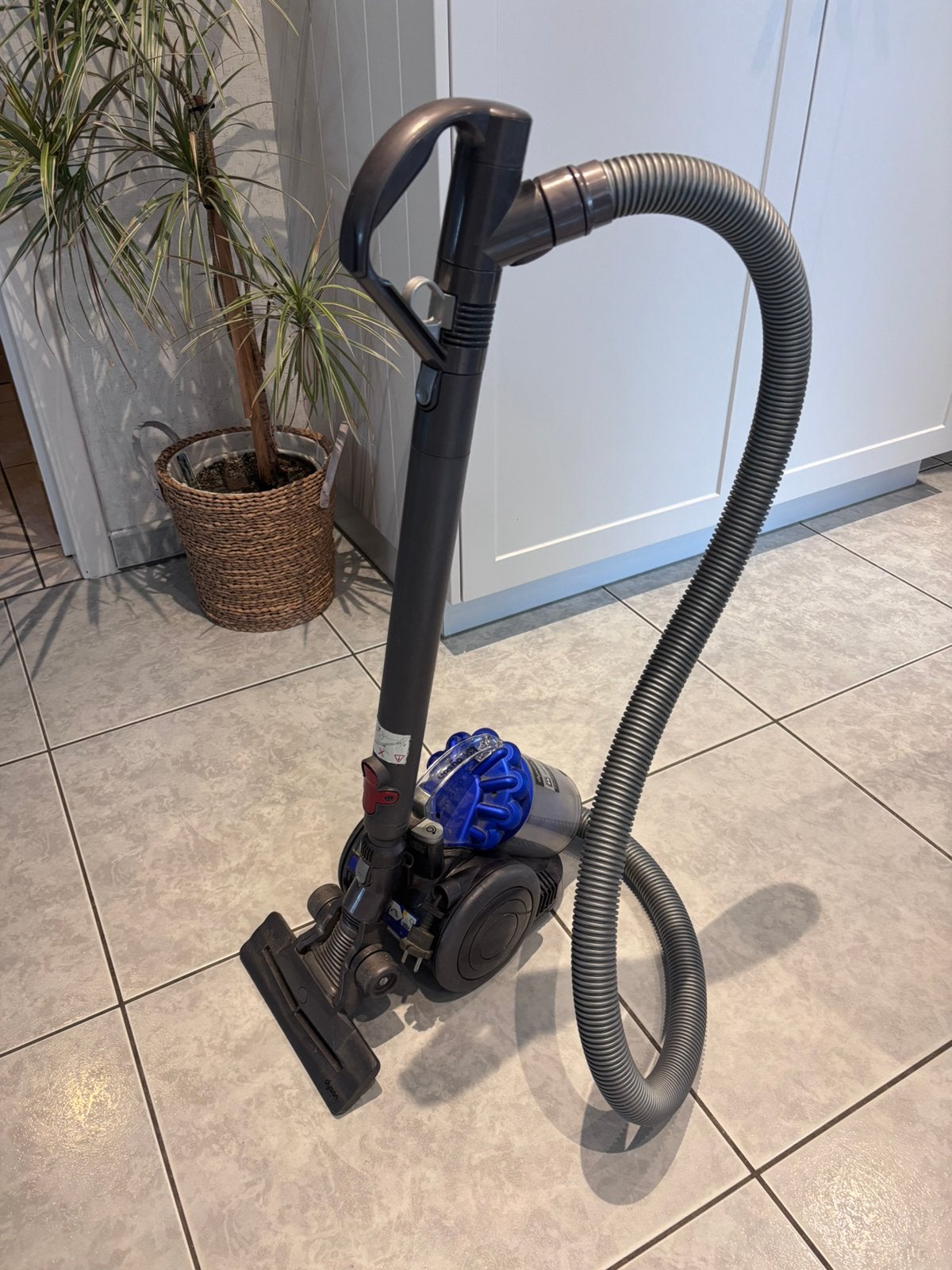 Dyson zonder zak stofzuiger, Elektronische apparatuur, Ophalen of Verzenden, Gebruikt, Reservoir, Dyson