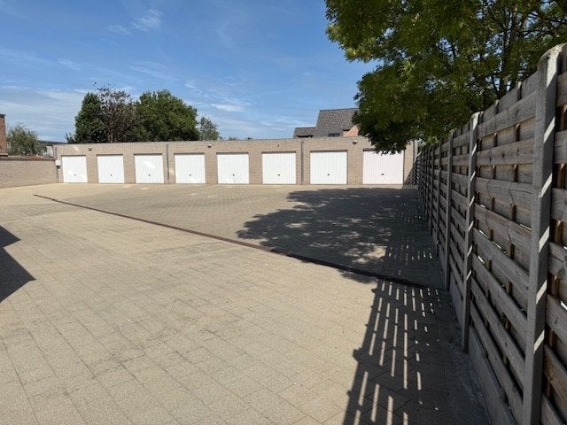 Mooie blok met Appartementen + Garages  Opbrengsteigendom, Immo, 1000 tot 1500 m², 2 kamers, Provincie West-Vlaanderen, 170 kWh/m²/jaar