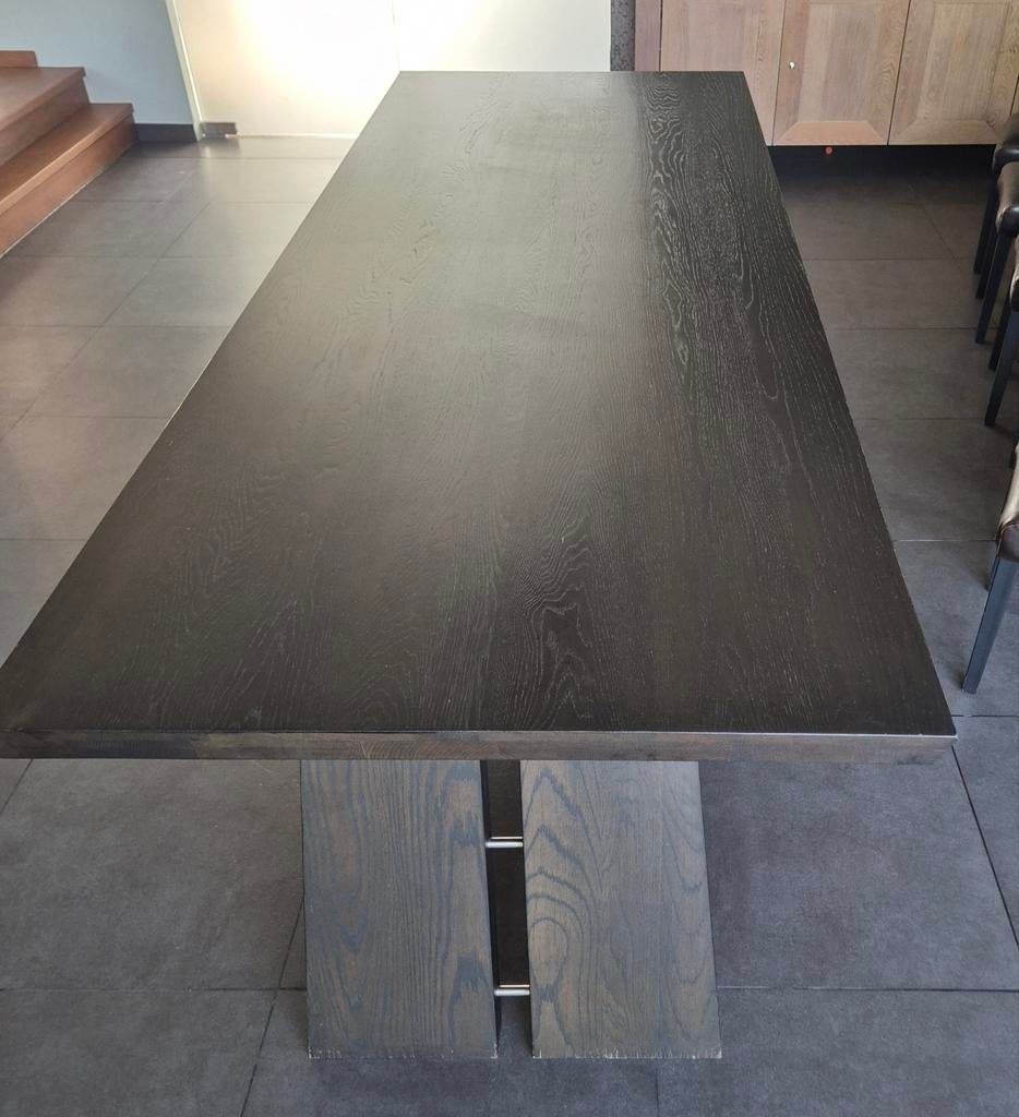 Donker eiken eettafel, Ophalen