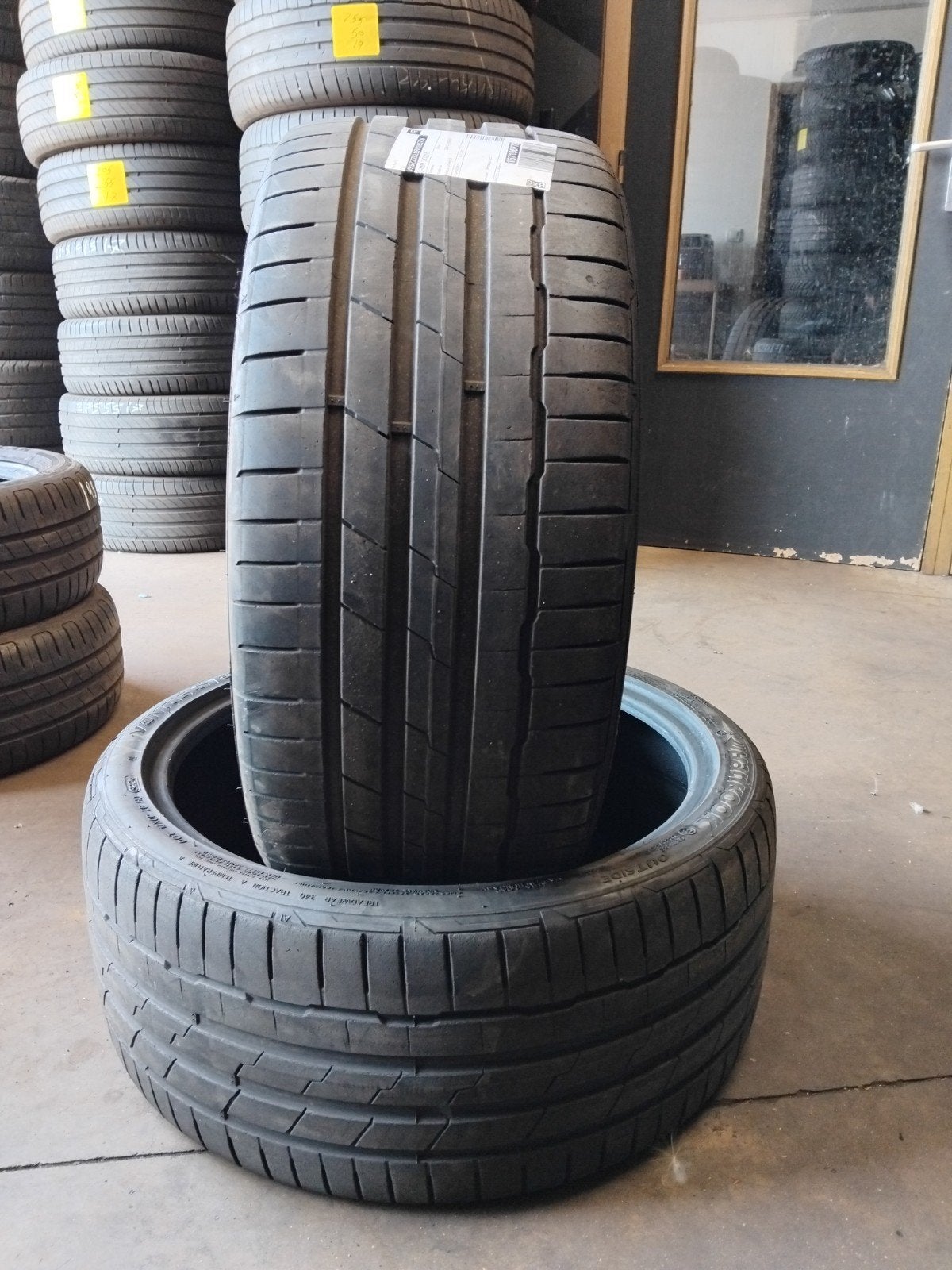 2353519 235 35 19 235/35/r19, Autos : Pièces & Accessoires, Enlèvement