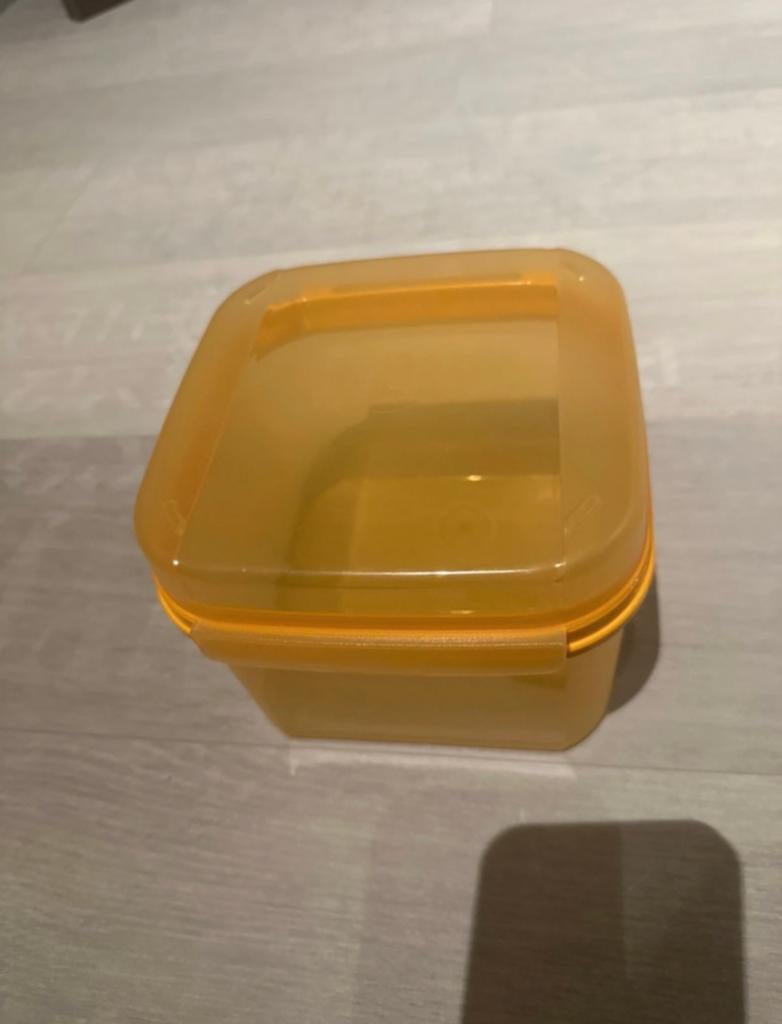 Boîte de rangement Tupperware (environ 2,6 litres), Enlèvement ou Envoi, Comme neuf, Orange, Boîte