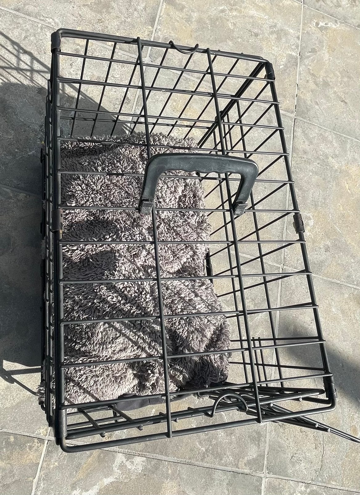 Handige opvouwbare hondenbench / puppybench inclusief kussen, Enlèvement ou Envoi, Utilisé, Moins de 75 cm, Moins de 65 cm