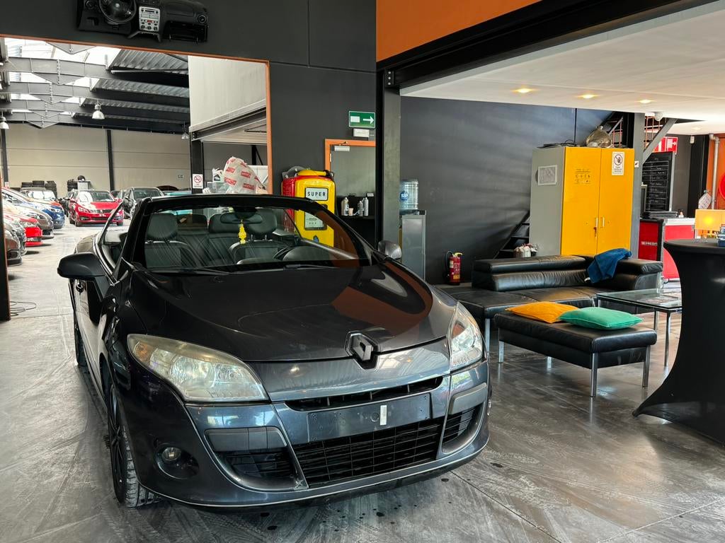 RENAULT MEGANE, Autos, Renault, Entreprise, Achat, Mégane, ABS, Air conditionné, Ordinateur de bord, Verrouillage central, Cruise Control