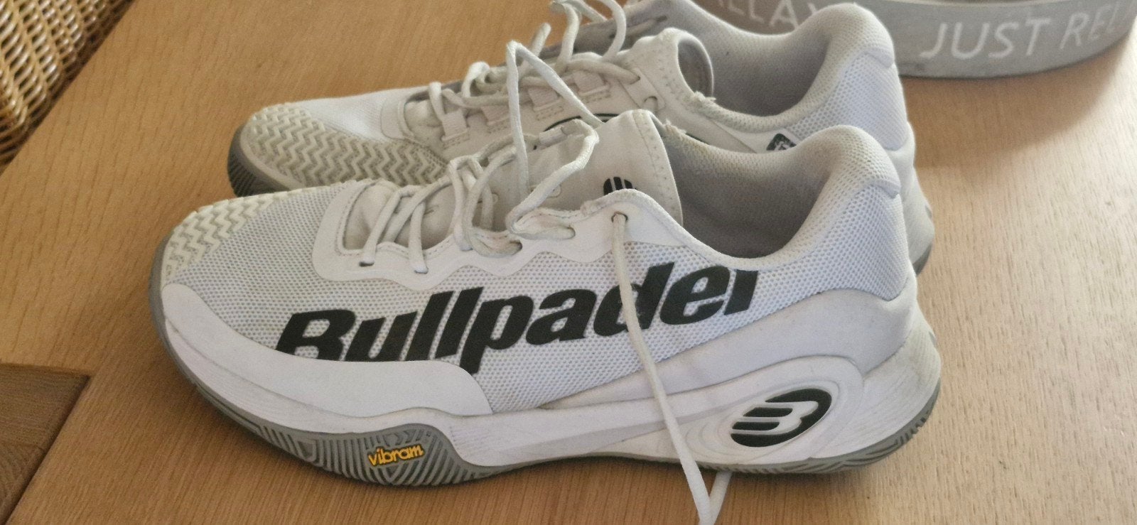 bullpadel schoenen maat 42.5, Sport en Fitness, Ophalen, Zo goed als nieuw, Padelschoenen