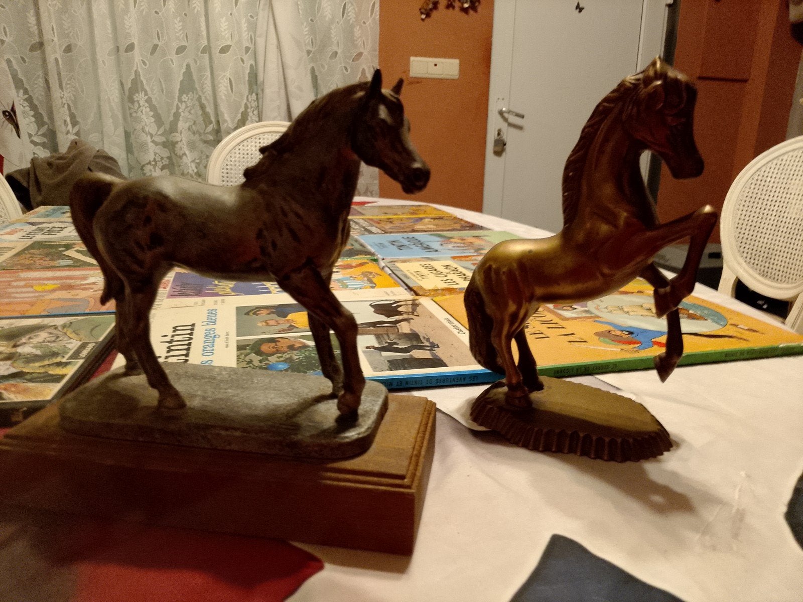 Paire de statuettes chevaux vintage Métal patiné bronze, Tickets & Billets