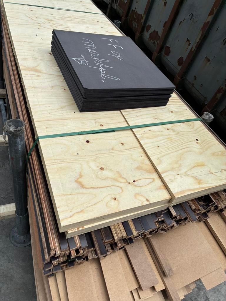 Restanten plaat, Bricolage & Construction, Bois & Planches, Enlèvement, Comme neuf