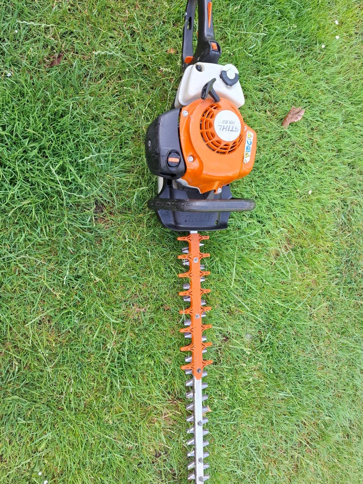 Haagschaar stihl HS 82T, Ophalen