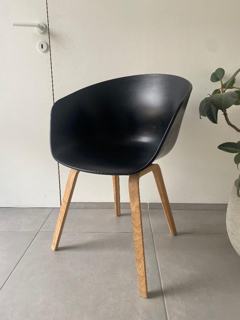 HAY About A Chair – set van 3 + 1 gratis (zwart/oak), Huis en Inrichting, Stoelen, Gebruikt, Modern scandinavisch, Zwart, Vier