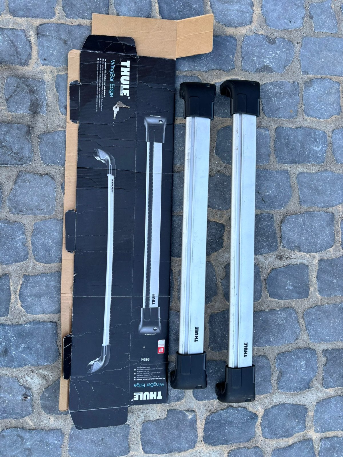 Thule WingBar Edge 9594 dakdragers met sleutels, Auto diversen, Dakdragers, Ophalen, Zo goed als nieuw