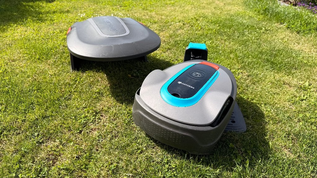 Tondeuse-robot Gardena Smart SILENO City 250, Jardin & Terrasse, Tondeuses robotisées, Moins de 20 cm, Enlèvement, Utilisé, Contrôlable via l'application
