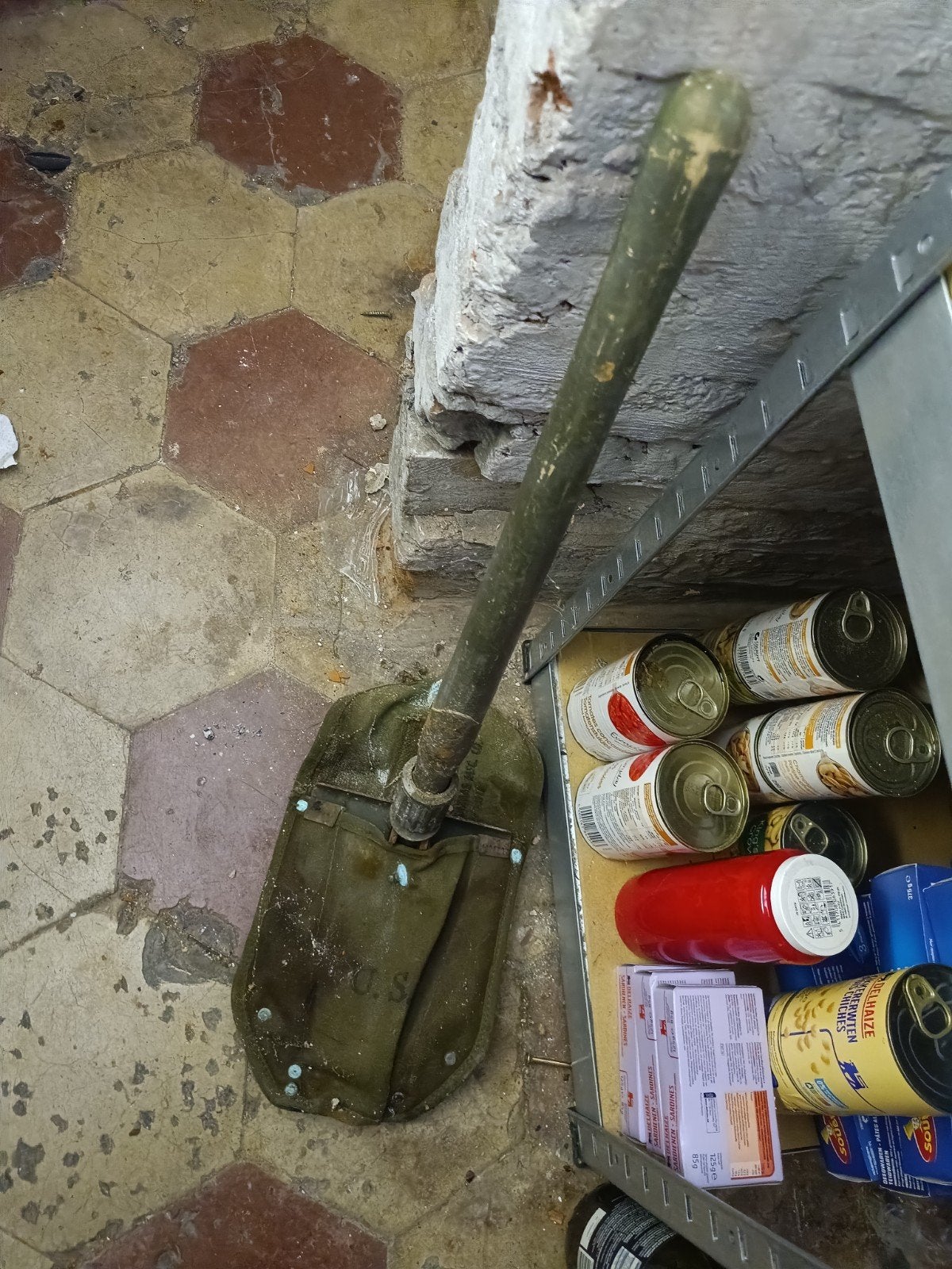 pelle militaire, Enlèvement ou Envoi