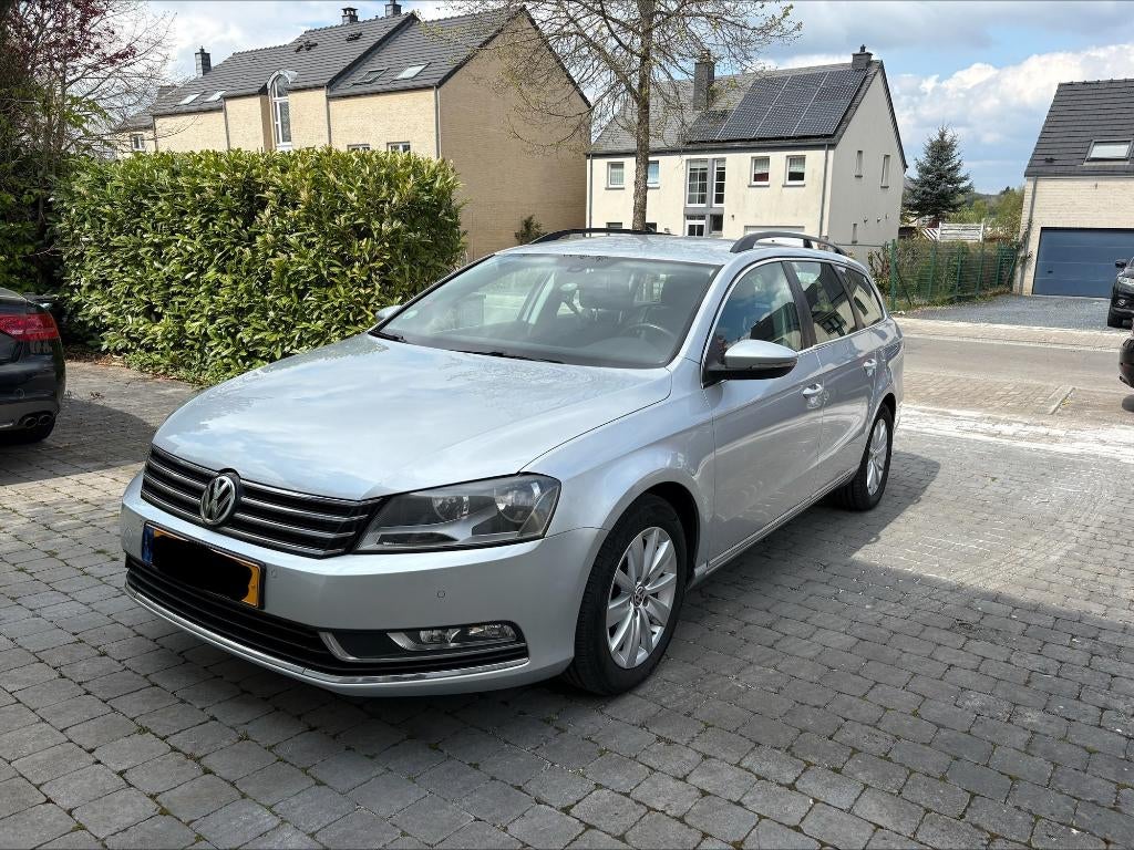 VW Passat 2.0 TDI 140 pk 2012 — 218.000 km, Auto's, Voorwielaandrijving, Euro 5, 1800 kg, 4 cilinders