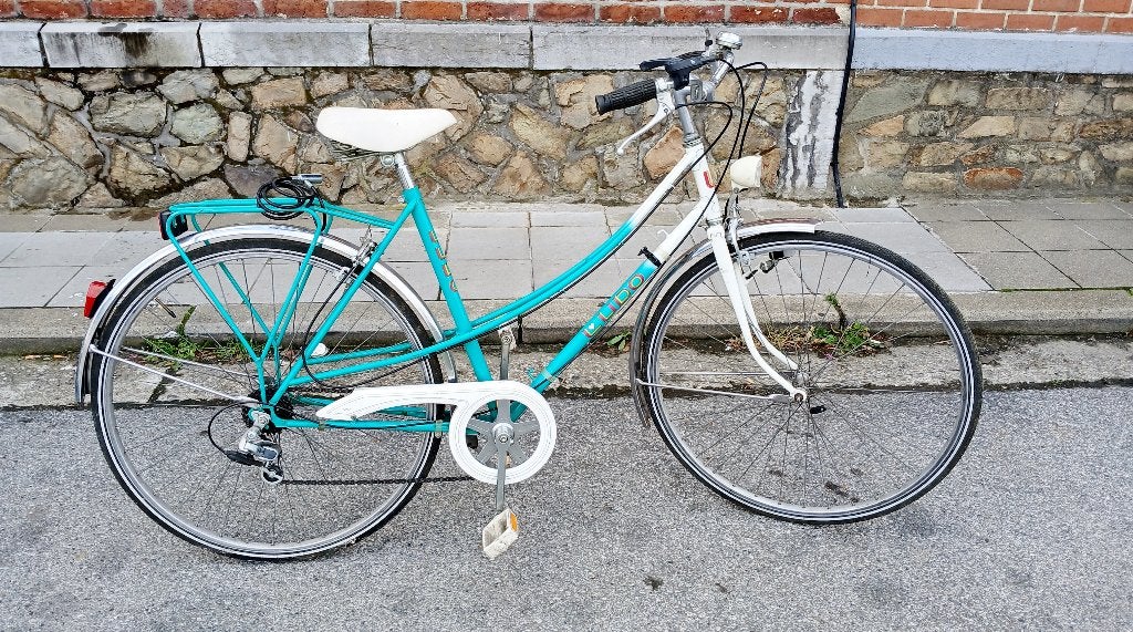 velo femme,vintage  28p 7 vit  tout ok  liege, Vélos & Vélomoteurs, Accès (extra) bas, Autres marques, Frein sur jante, Enlèvement