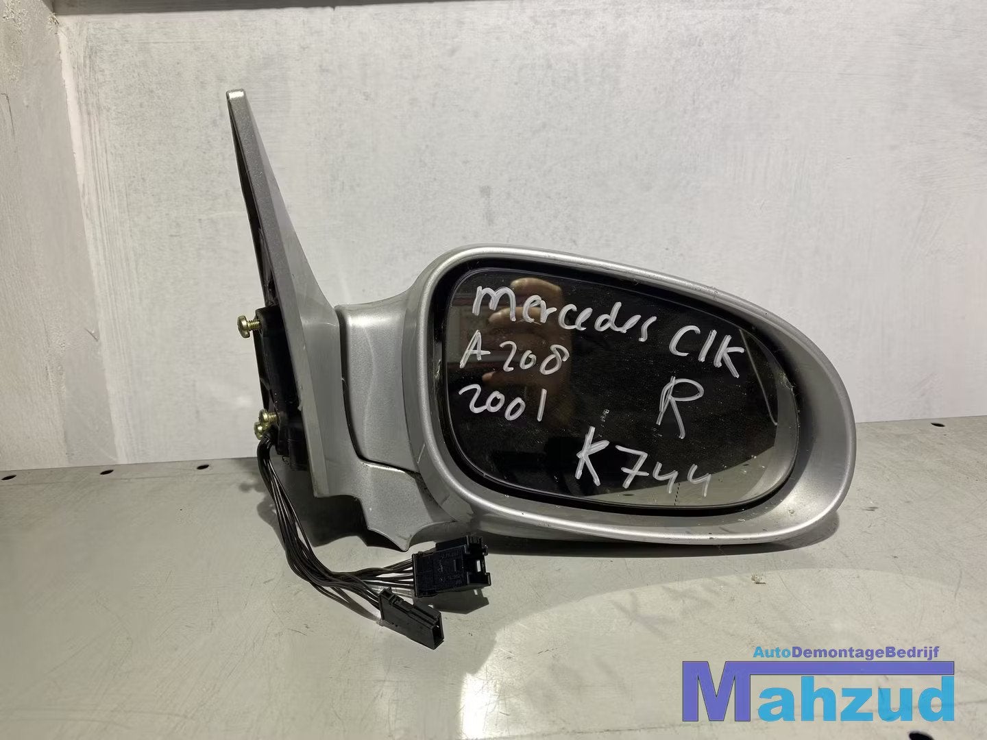 MERCEDES CLK A208 W208 K744 Rechts grijs spiegel, Gebruikt, Mercedes-Benz AG, Mercedes-Benz, Mercedesstrasse 120
70372  Stuttgart, DE