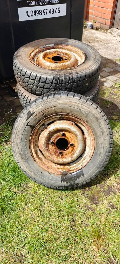 Banden met velg 5 st., Motoren, Ophalen