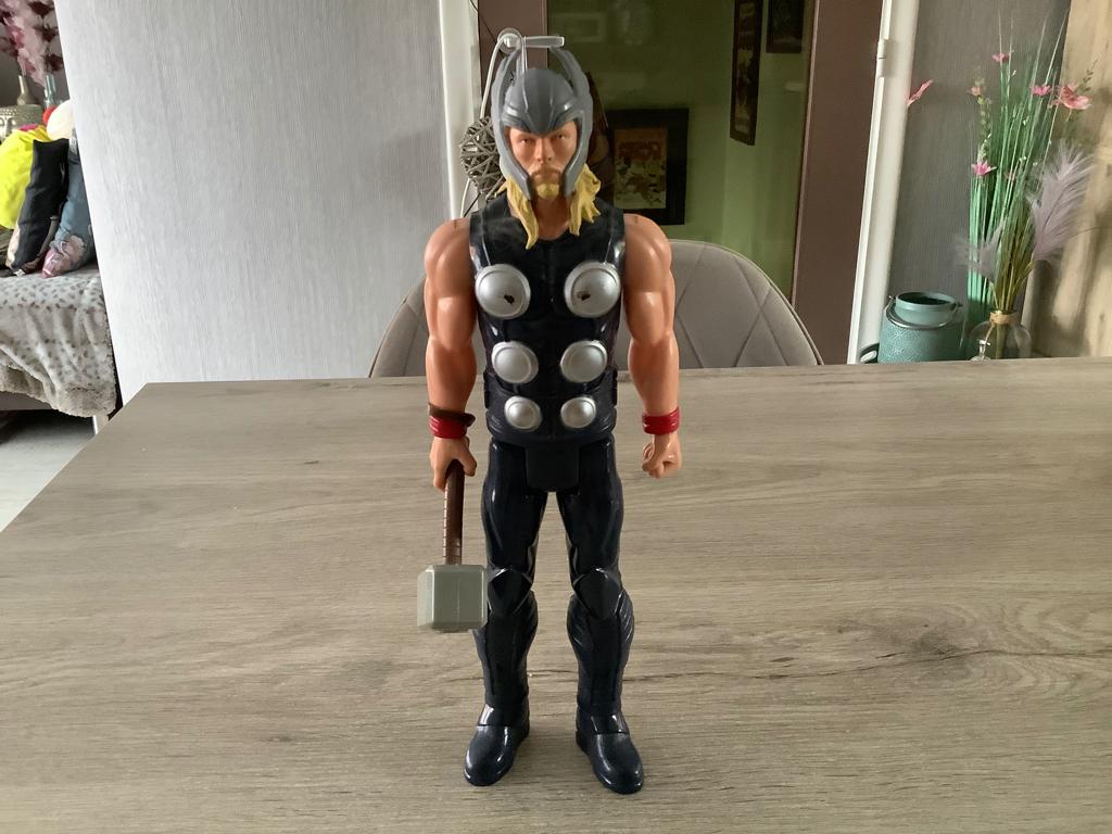 Personnage de Marvel Thor (30 cm), Enlèvement ou Envoi, Comme neuf