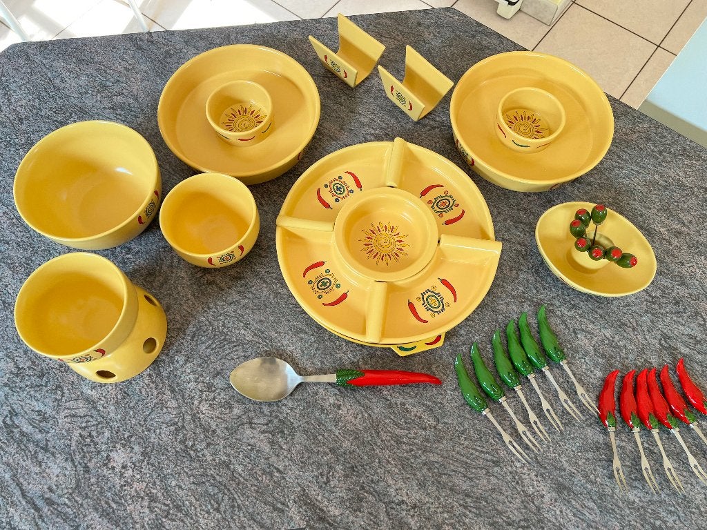 Gezellig zuiders 34-delig hapjes servies, Ophalen, Zo goed als nieuw, Overige stijlen, Schaal of Schalen