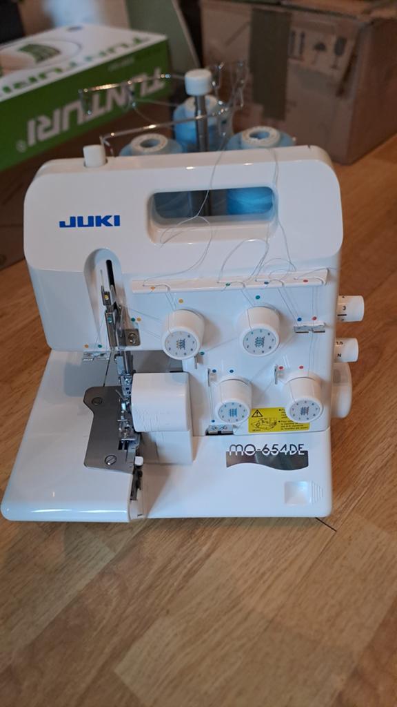 Overlock juki 654 nieuw, Hobby en Vrije tijd, Naaimachines en Toebehoren, Ophalen