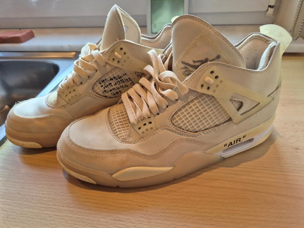 Jordan 4 Retro off white sail maat 45, Ophalen, Overige kleuren, Zo goed als nieuw, Sneakers