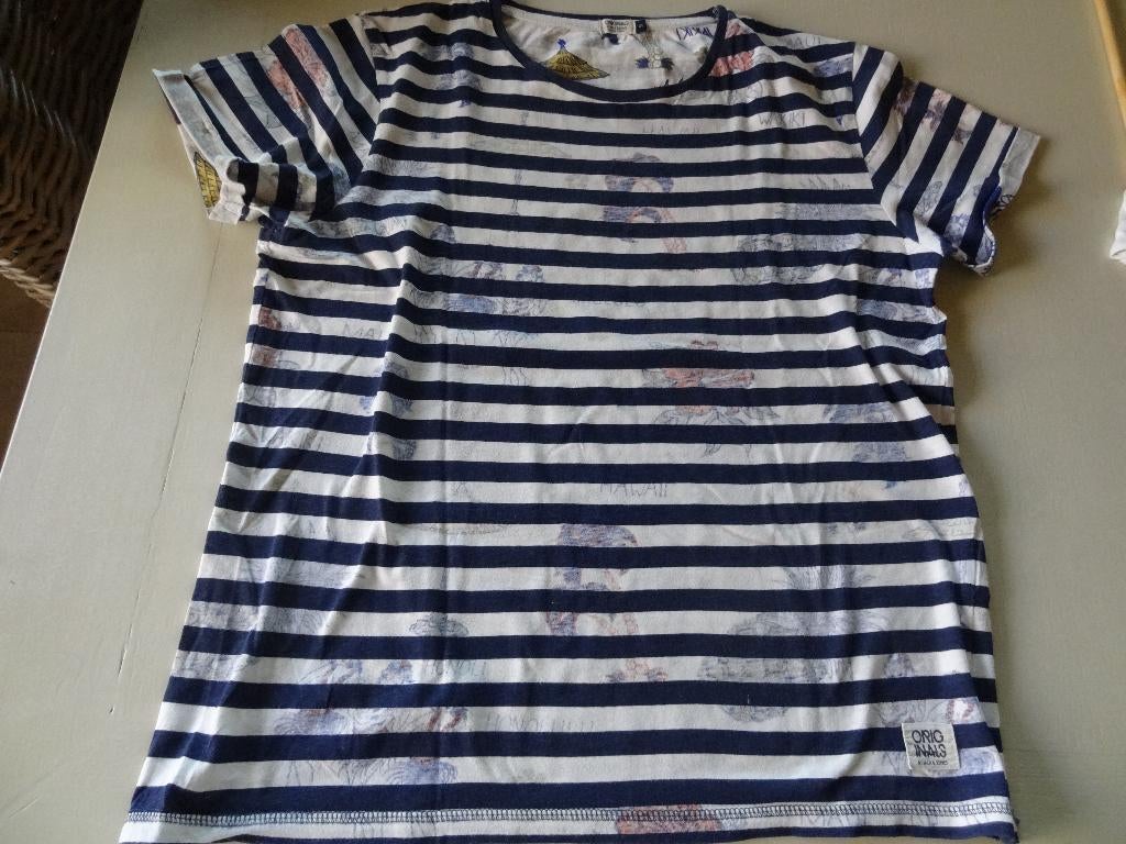 t-shirt jack&jones smal zo goed als nieuw, Vêtements | Hommes, T-shirts, Enlèvement ou Envoi, Autres couleurs, Jack&Jones, Comme neuf