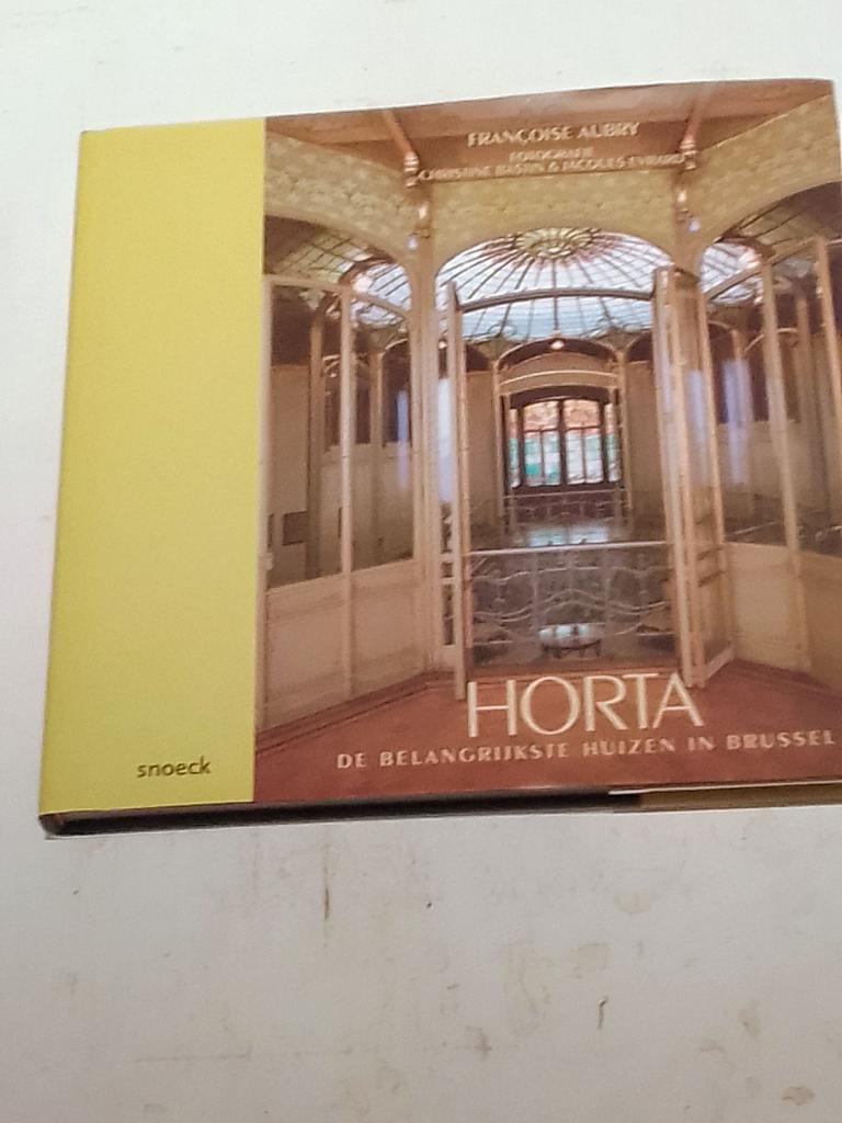 De huizen van V.Horta te Brussel., Boeken, Kunst en Cultuur | Architectuur, Zo goed als nieuw, Architecten, Ophalen