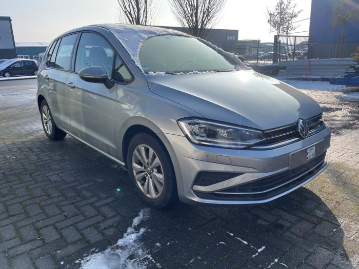 Voorkop compleet van een Volkswagen Golf Sportsvan (LB7W), Gebruikt, -, Volkswagen, -