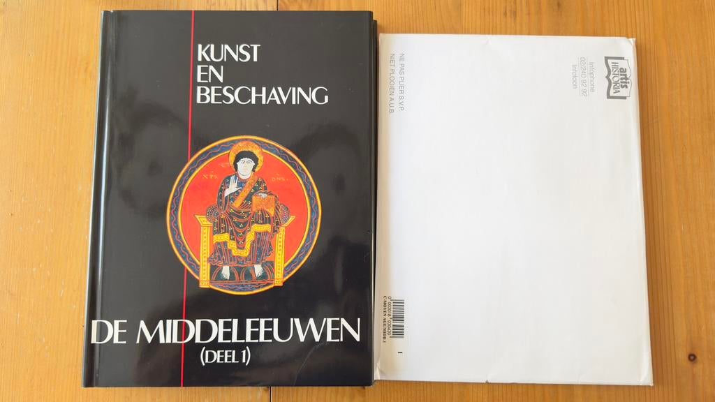 Kunst en beschaving Artis historia DE MIDDELEEUWEN (deel1), Enlèvement, Comme neuf