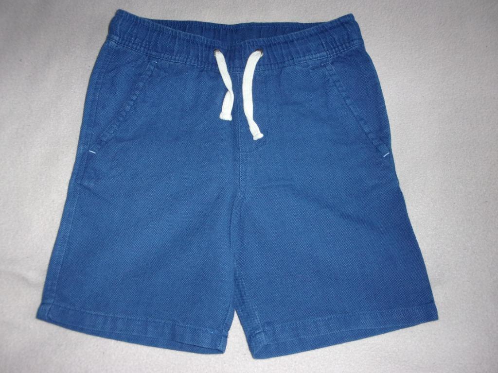 SPLINTERNIEUWE korte jongens broek. Maat 134, Garçon, Enlèvement ou Envoi, H&M, Pantalon