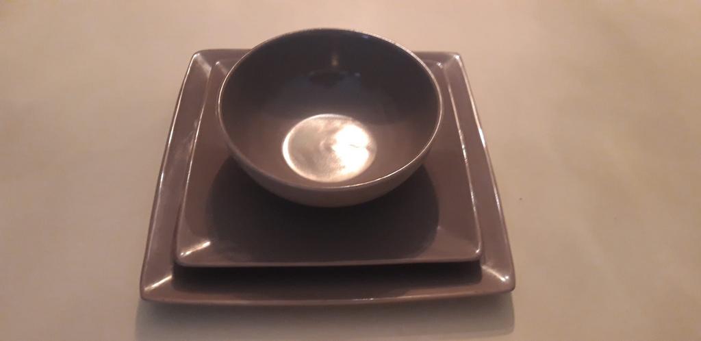 Volledig servies Serax, 8 personen, Ophalen, Zo goed als nieuw