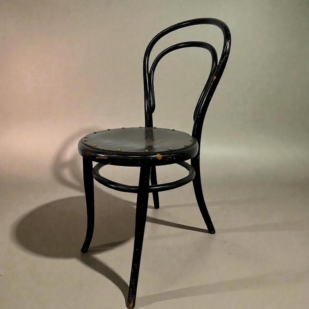 vintage zwarte  houten stoel THONET, Antiek en Kunst, Ophalen of Verzenden