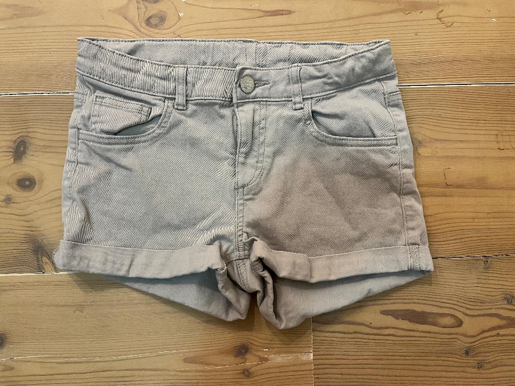 Short grijs H&M maat 152, Enfants & Bébés, Vêtements enfant | Taille 152, Pantalon, Enlèvement ou Envoi, H&M, Comme neuf