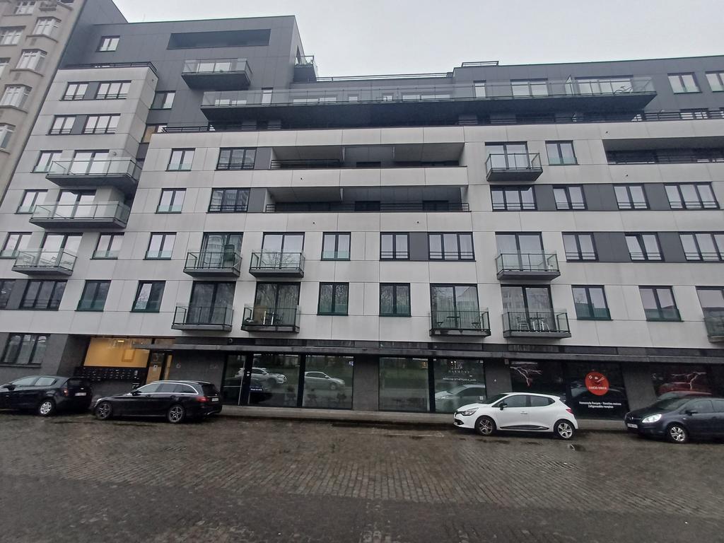 Bel appartement au rez-de-chaussée avec terrasse et jardin, Ventes sans courtier, 1 pièces, Jusqu'à 200 m², Appartement