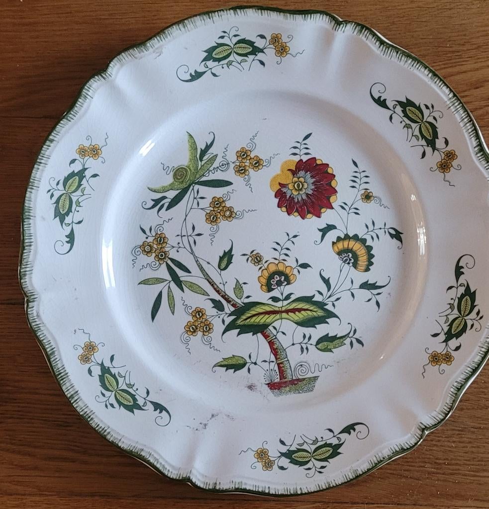 Assiette plate de la faïencerie Sarreguemines, Antiquités & Art, Enlèvement
