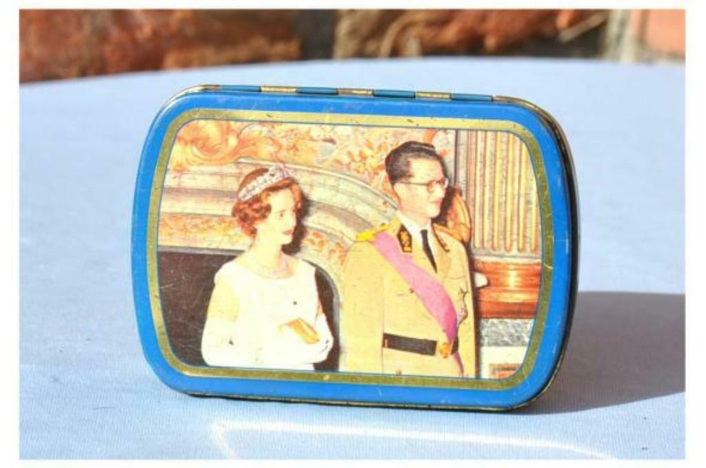 §boite fumeur Baudouin et Fabiola, Collections, Boîte en métal, Enlèvement ou Envoi, Utilisé, Autre, Autres marques