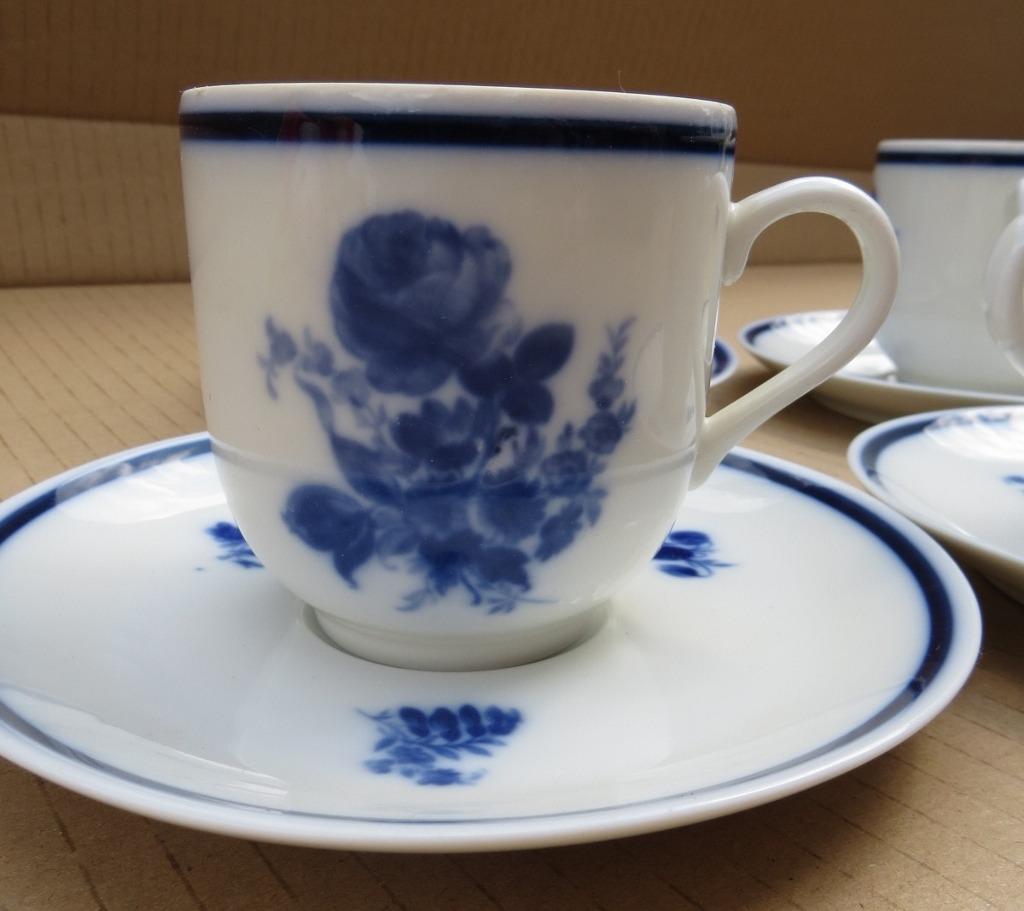 4 tassen met schoteltje - Mosa Maastricht, Antiek en Kunst, Antiek | Servies los, Ophalen