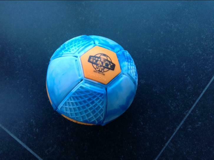 Phlat ball nieuw, Enlèvement