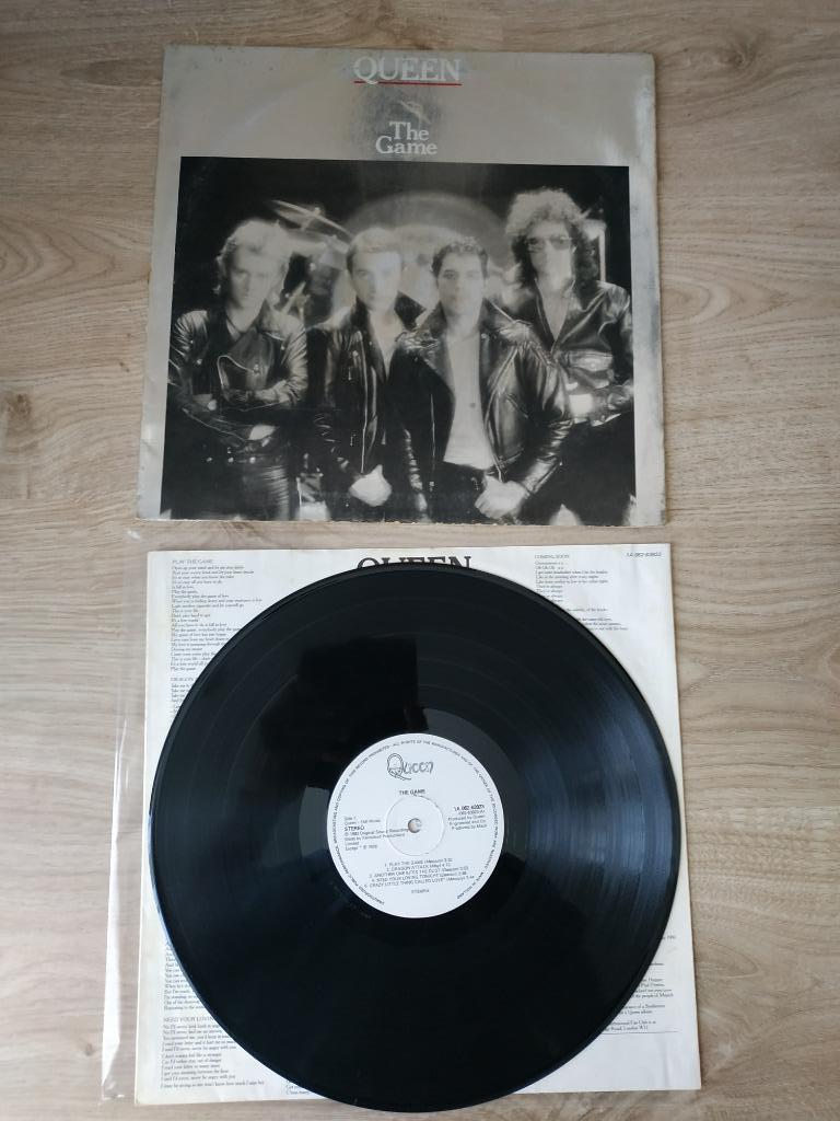 QUEEN THE GAME LP UIT 1980, Cd's en Dvd's, Verzenden