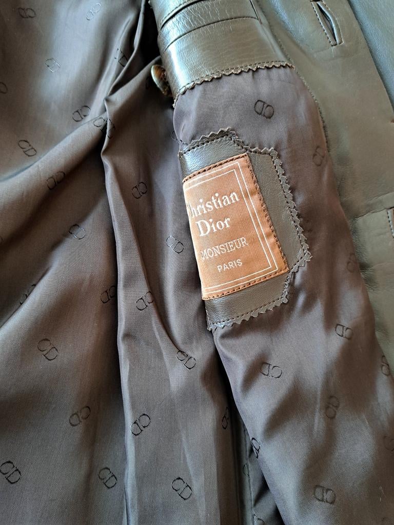 Manteau cuire cristien dior original  nouveau