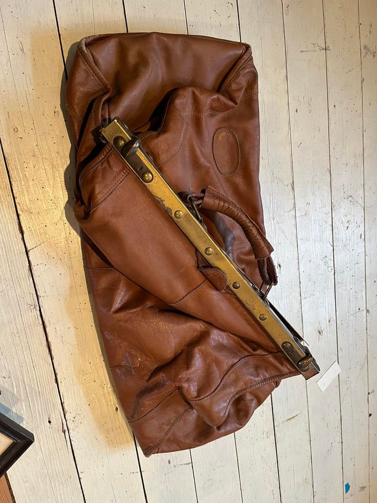 Leren reistas, Ophalen, 40 tot 60 cm, Gebruikt, 20 tot 30 cm