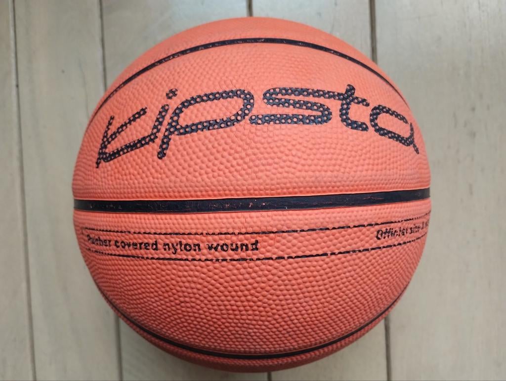 Basketballen, Sports & Fitness, Basket, Enlèvement, Comme neuf, Ballon